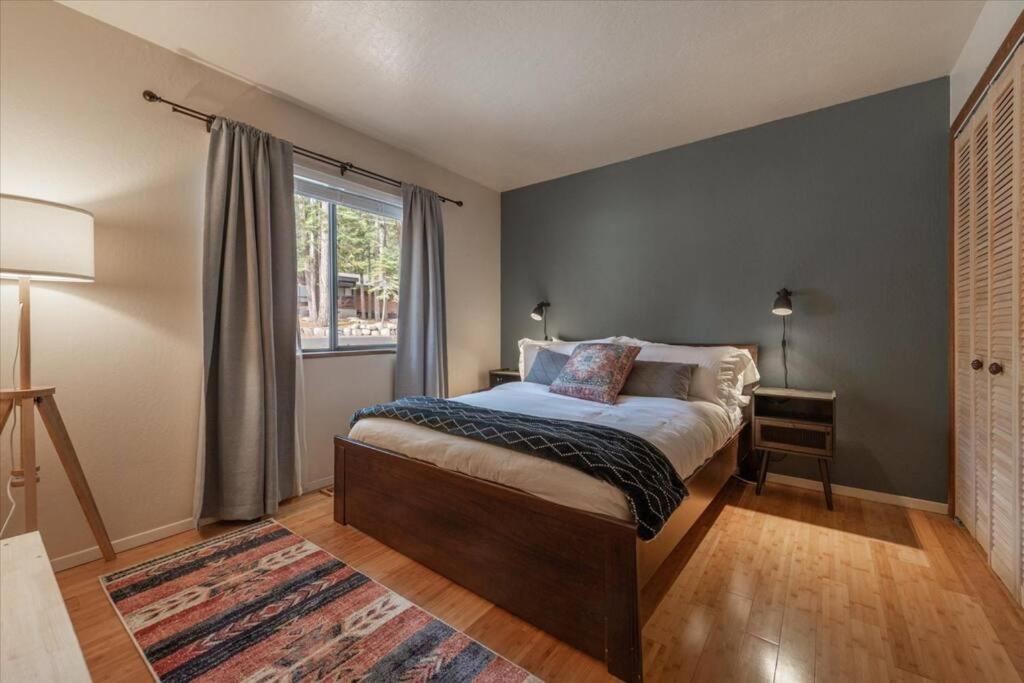 Cozy Pet-Friendly Cabin W Fenced-In Yard Close To Slopes Beach Town Carnelian Bay Exterior foto